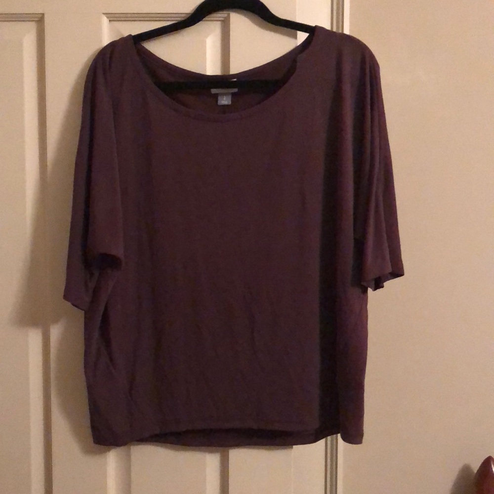 Short sleeved t shirt